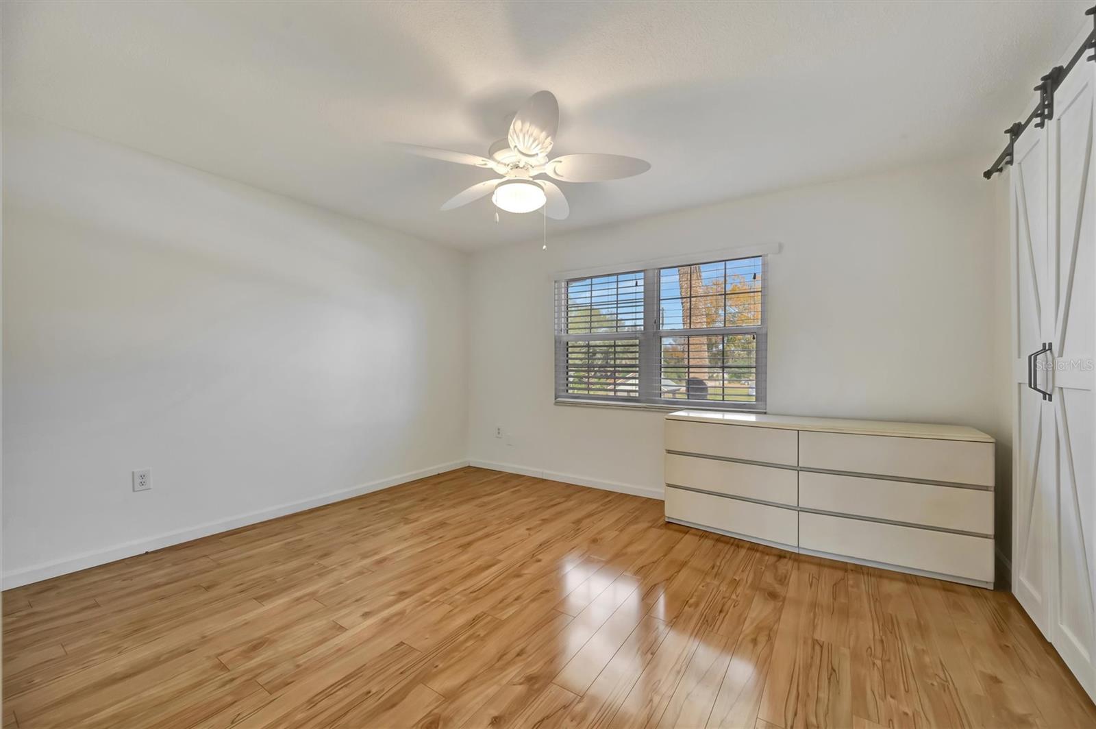 Image 6 of 35 For 650 Pinellas Point Drive S #205