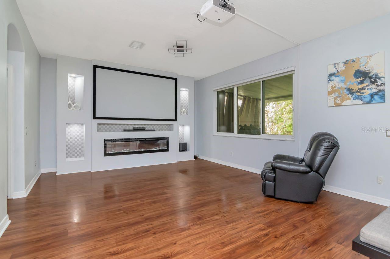 Image 16 of 49 For 19159 Cypress Green Drive