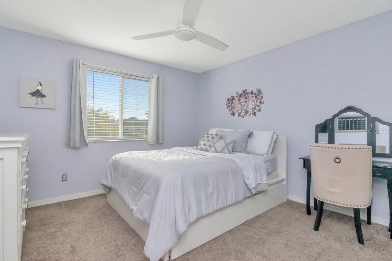 Image 23 of 49 For 19159 Cypress Green Drive