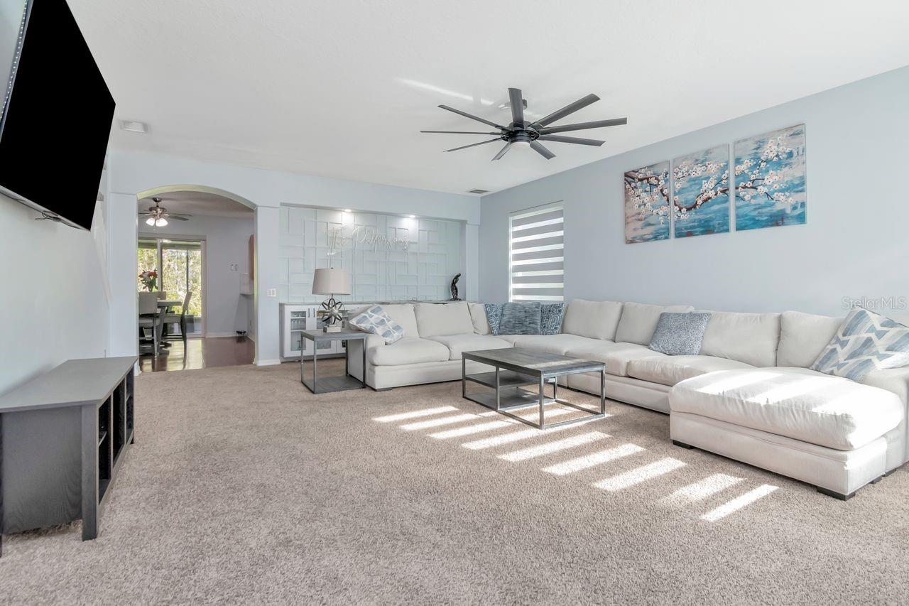 Image 5 of 49 For 19159 Cypress Green Drive