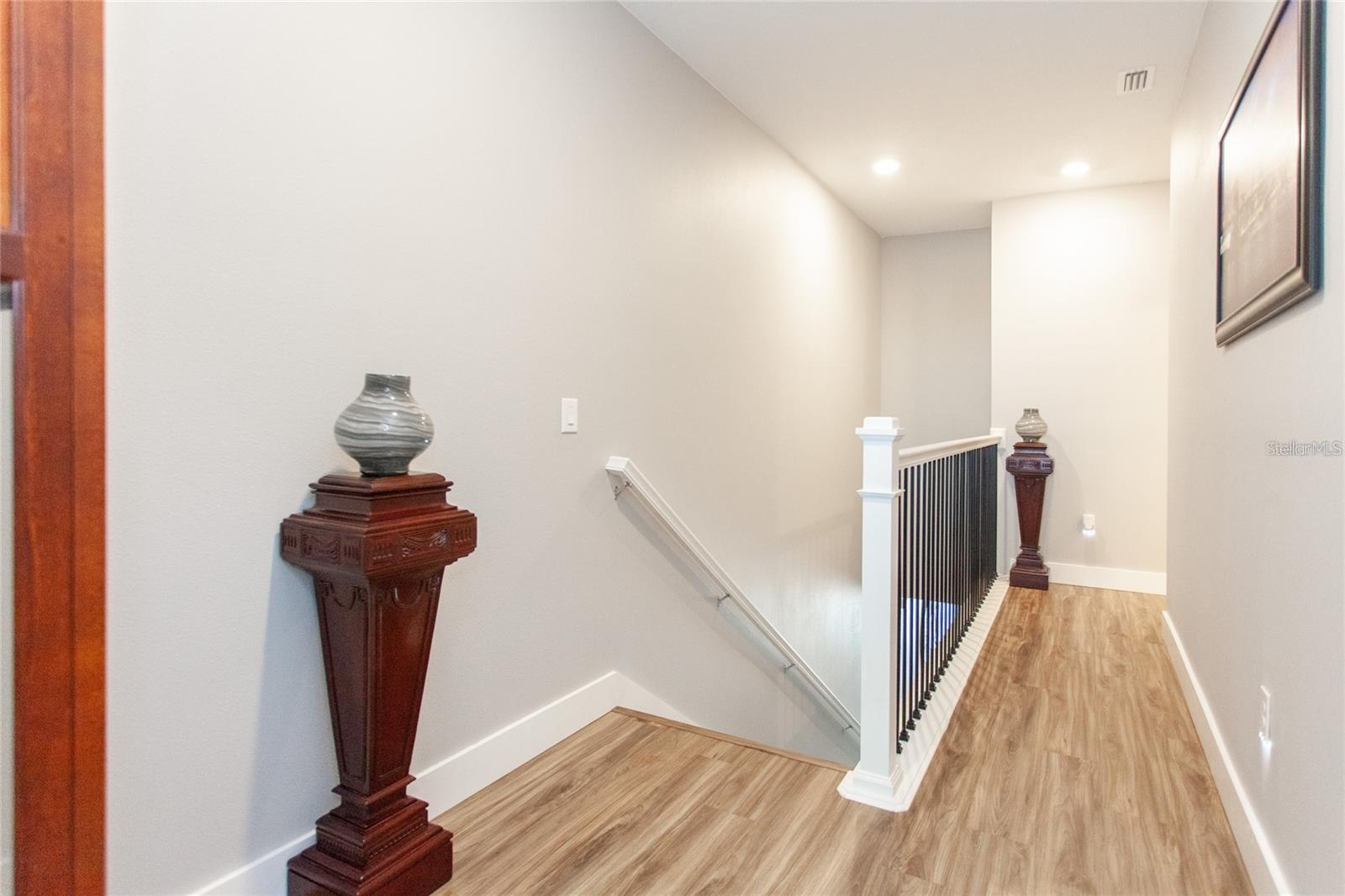 Image 16 of 29 For 1273 Savona Drive Ne