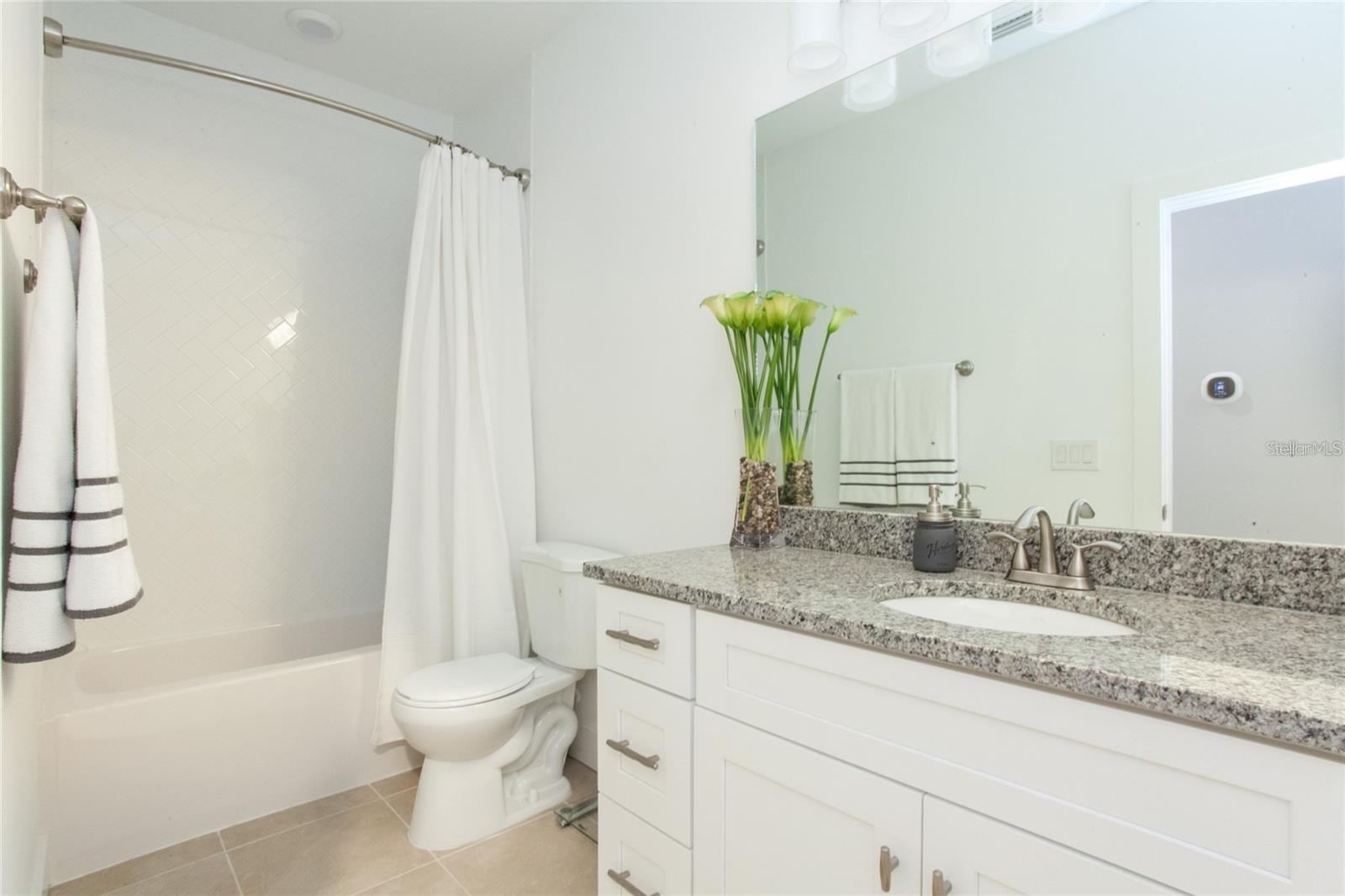 Image 22 of 29 For 1273 Savona Drive Ne