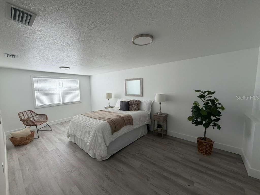 Image 18 of 27 For 4804 23rd Avenue S