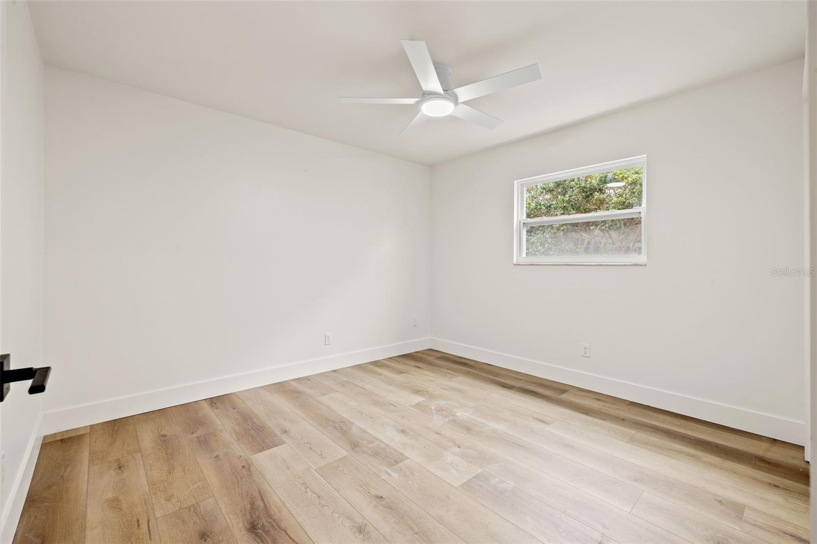 Image 35 of 40 For 11876 Marla Lane