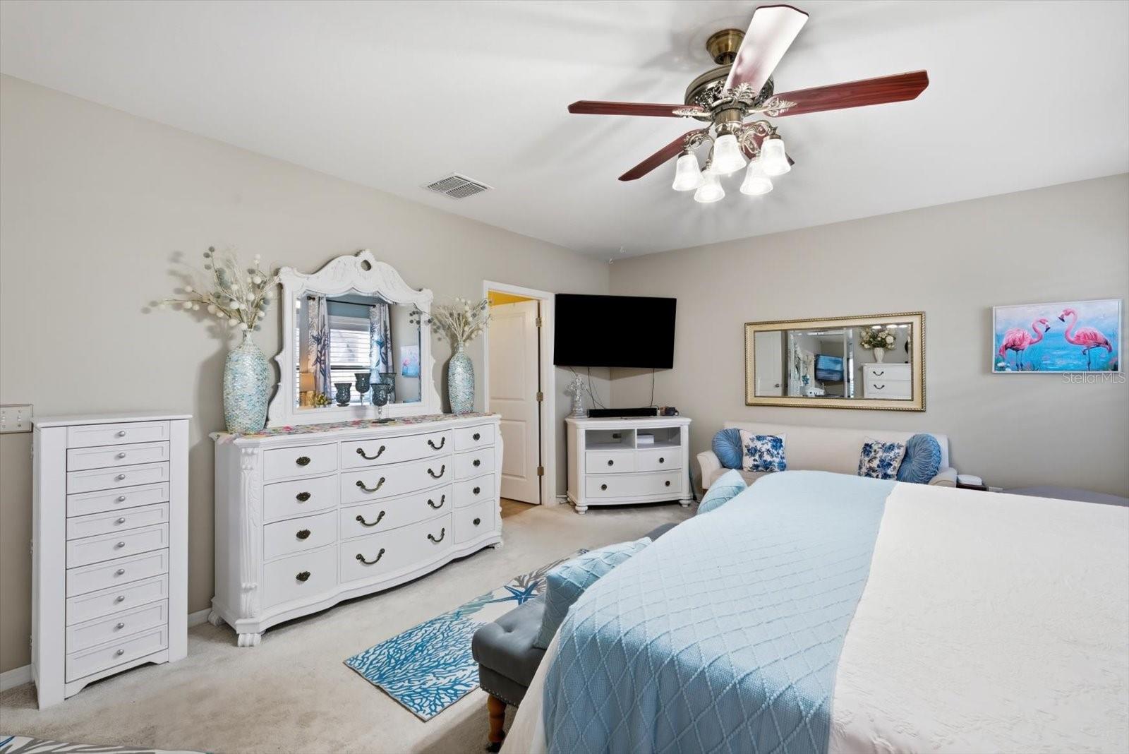 Image 17 of 40 For 11201 Leland Groves Drive