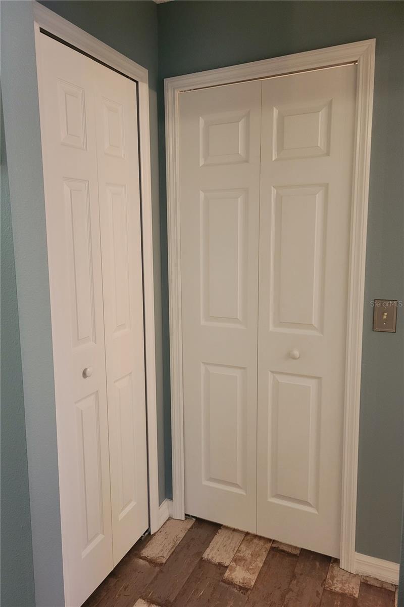 Listing photo id 29 for 9153 Michigan Avenue