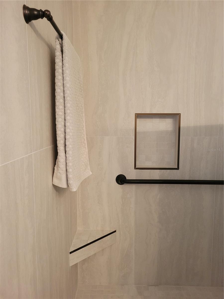 Listing photo id 42 for 9153 Michigan Avenue