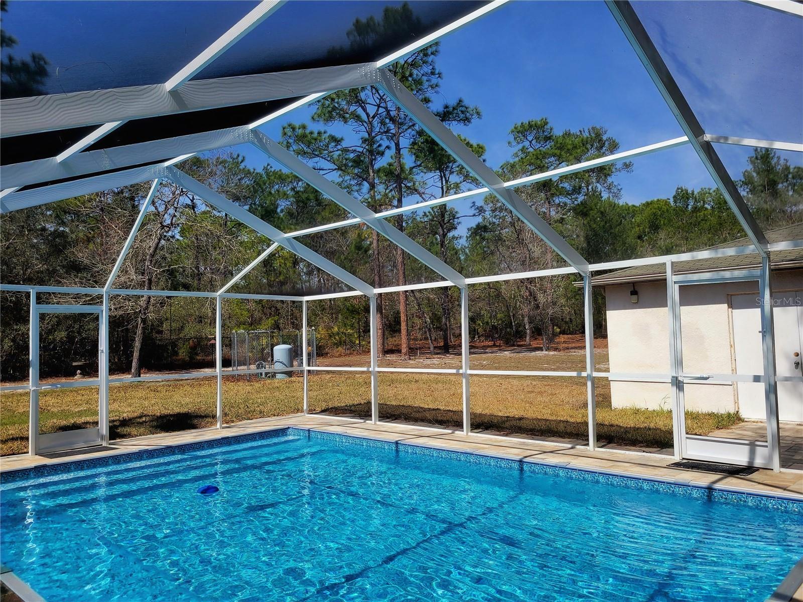 Listing photo id 52 for 9153 Michigan Avenue