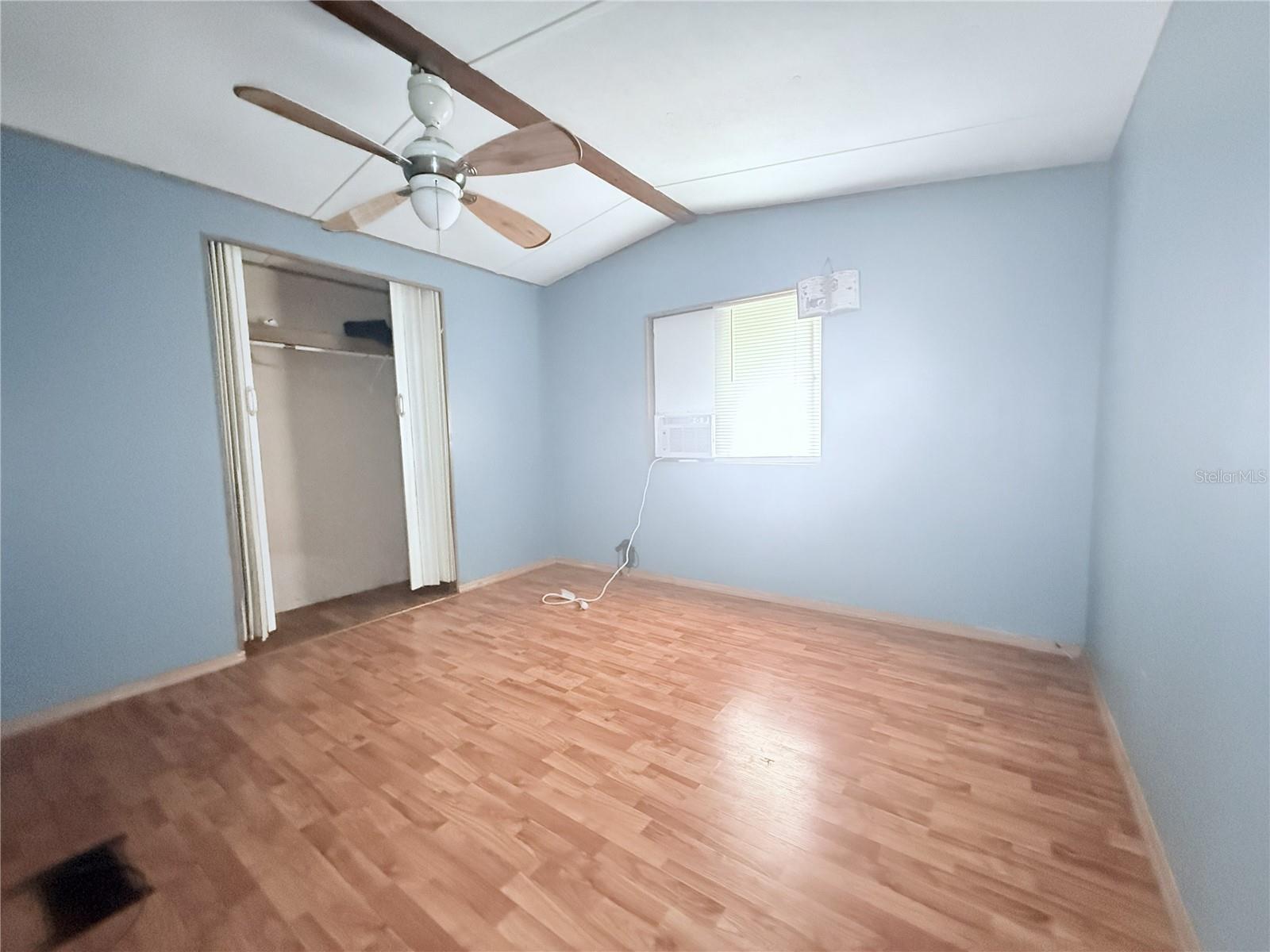 Image 4 of 11 For 5314 Croton Street