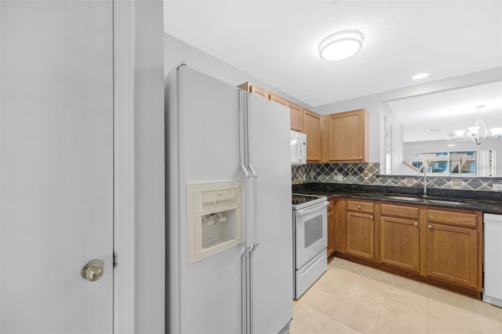 Image 14 of 38 For 6928 Hawthorne Trace Lane