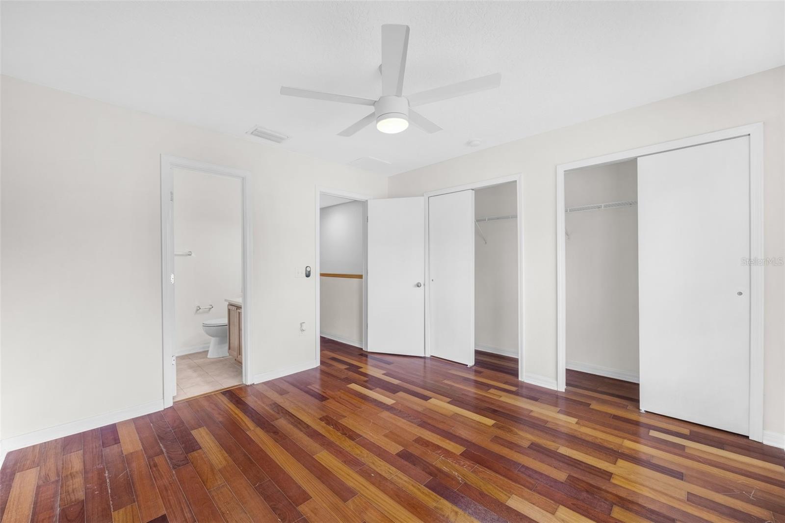 Image 23 of 38 For 6928 Hawthorne Trace Lane