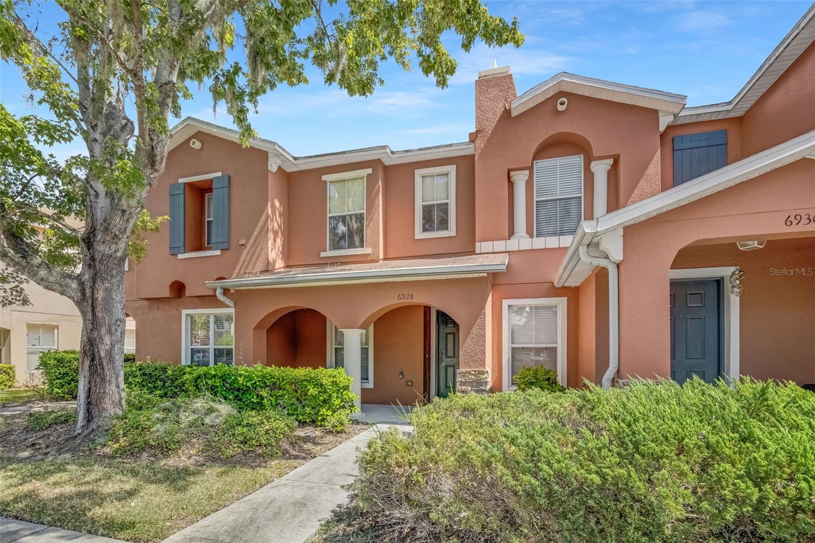 Image 9 of 38 For 6928 Hawthorne Trace Lane