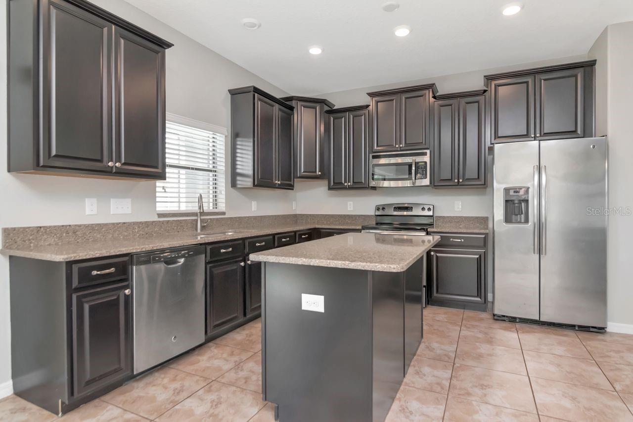 Listing photo id 10 for 13939 Felix Will Road