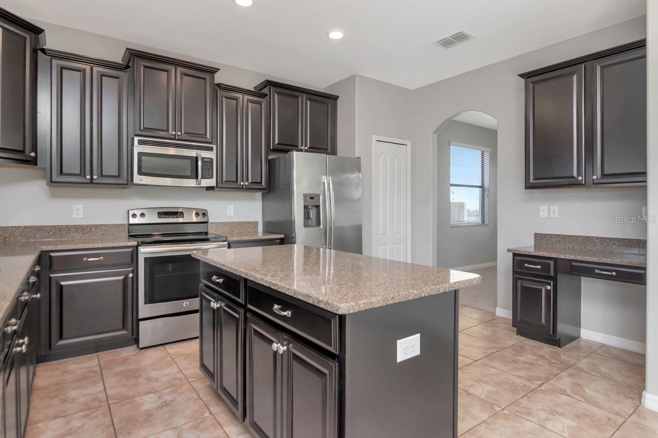 Listing photo id 11 for 13939 Felix Will Road