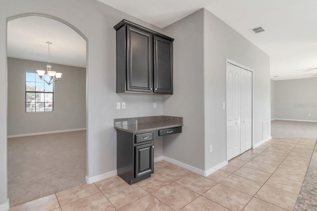 Listing photo id 13 for 13939 Felix Will Road