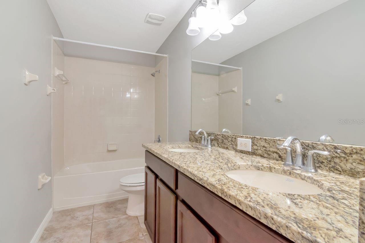 Listing photo id 28 for 13939 Felix Will Road