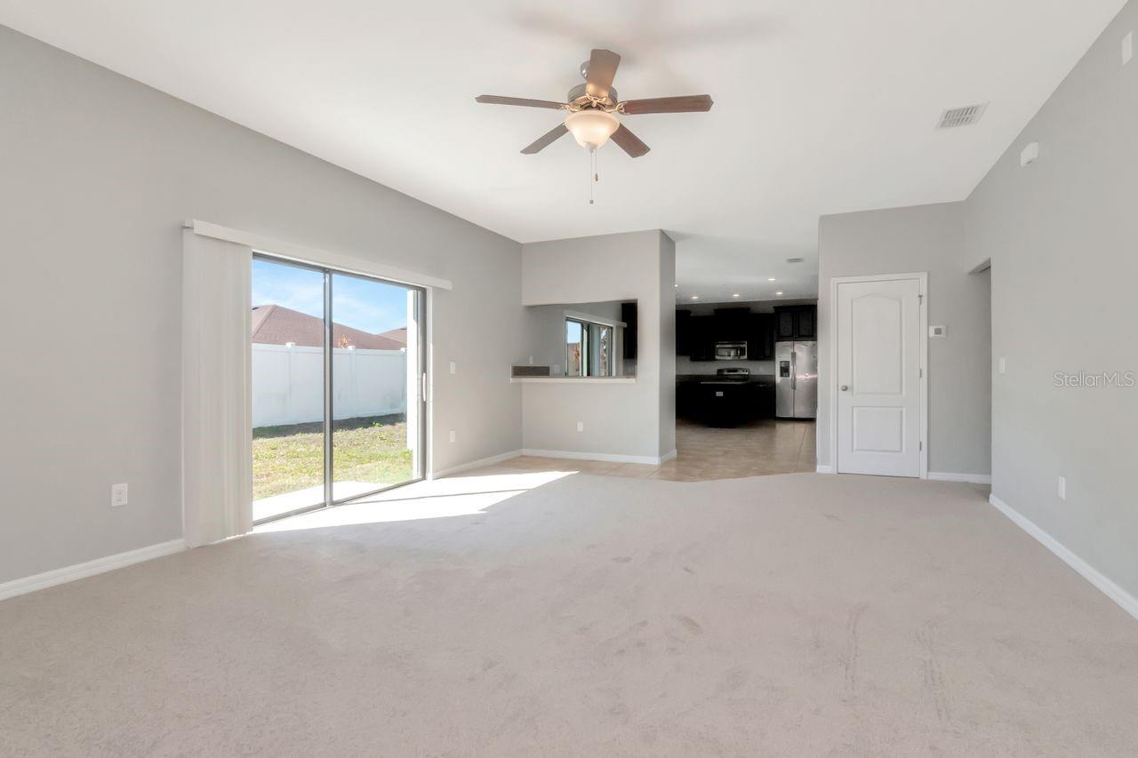 Listing photo id 6 for 13939 Felix Will Road