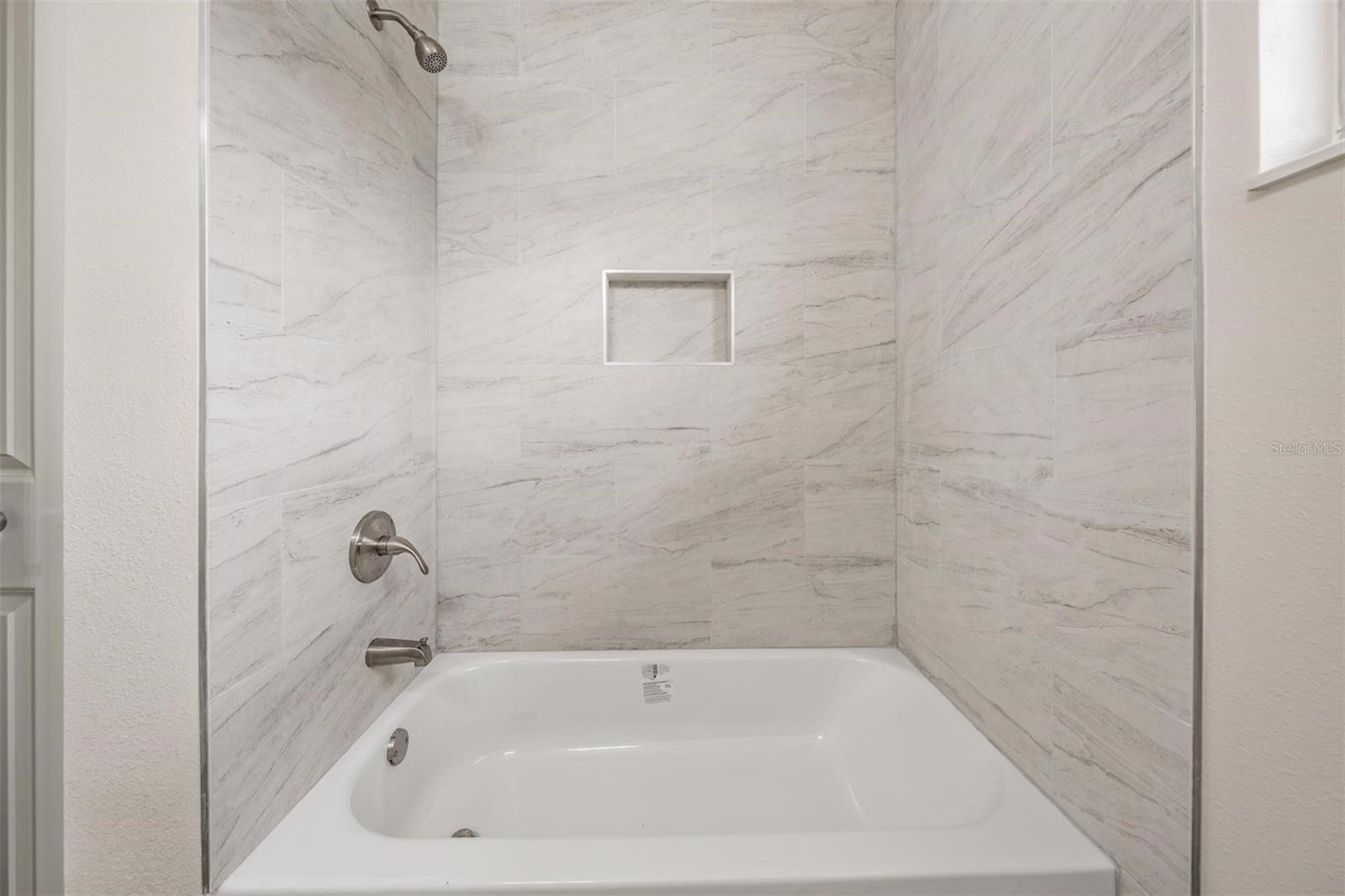 Image 18 of 36 For 14040 Miramar Avenue