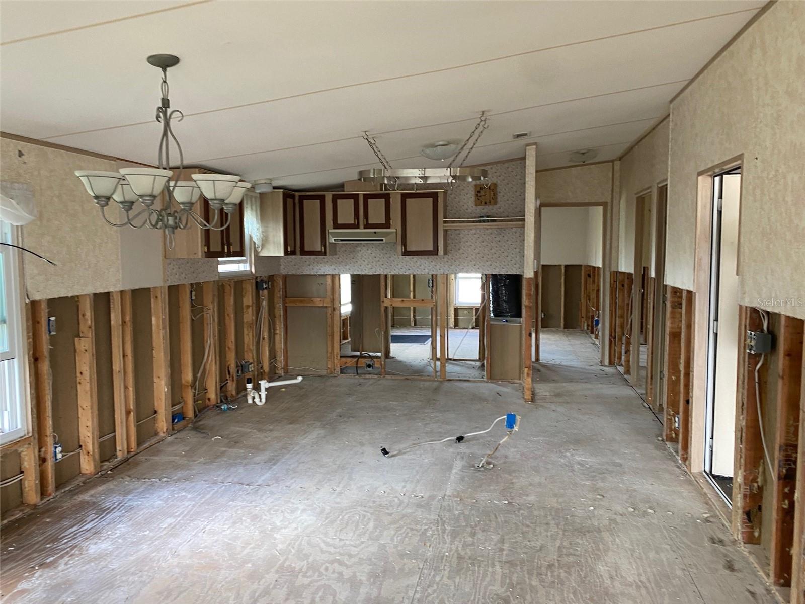 Image 12 of 21 For 71 Schooner Drive 71