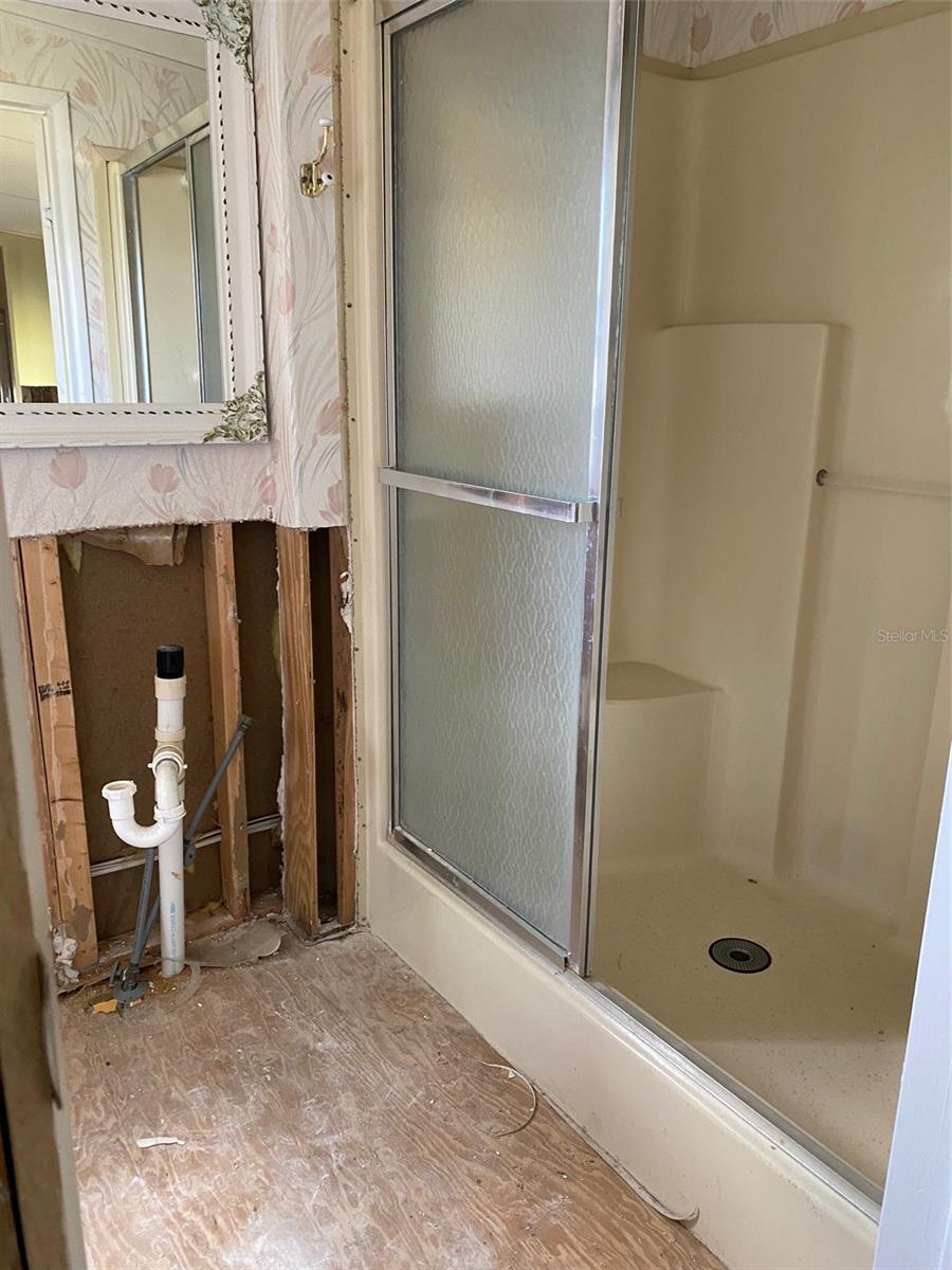 Image 19 of 21 For 71 Schooner Drive 71