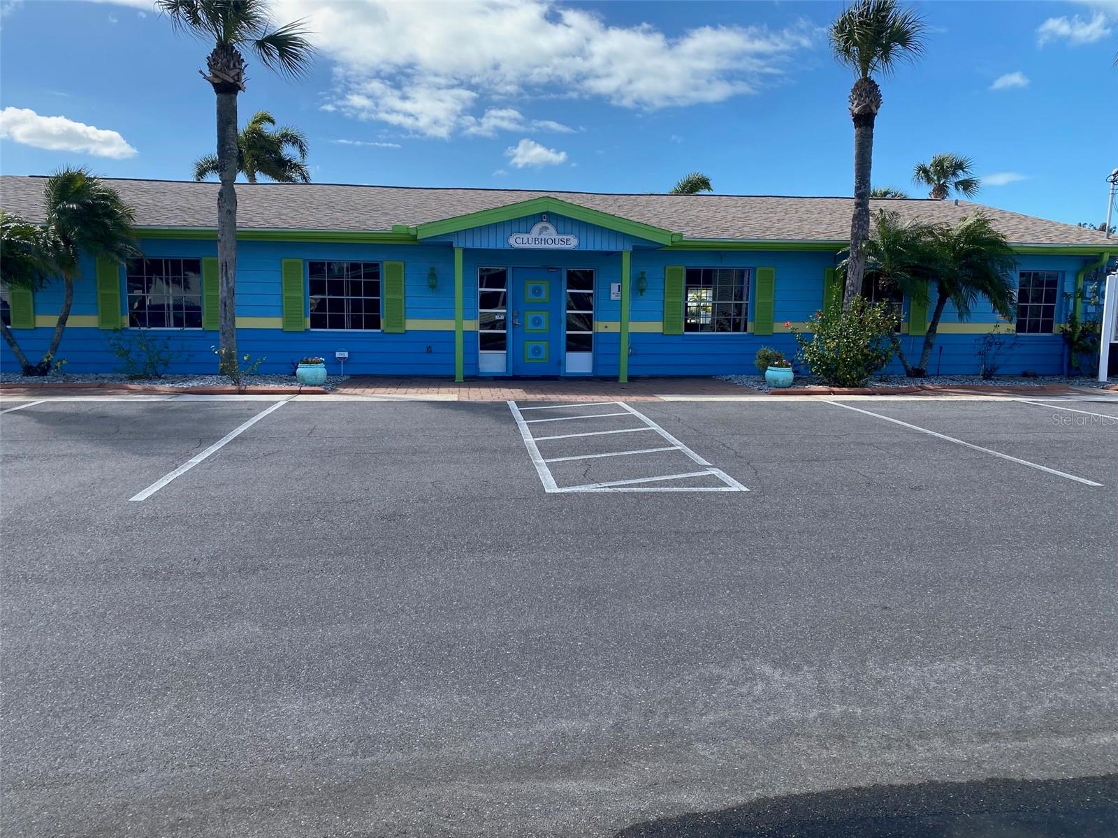 Image 9 of 21 For 71 Schooner Drive 71