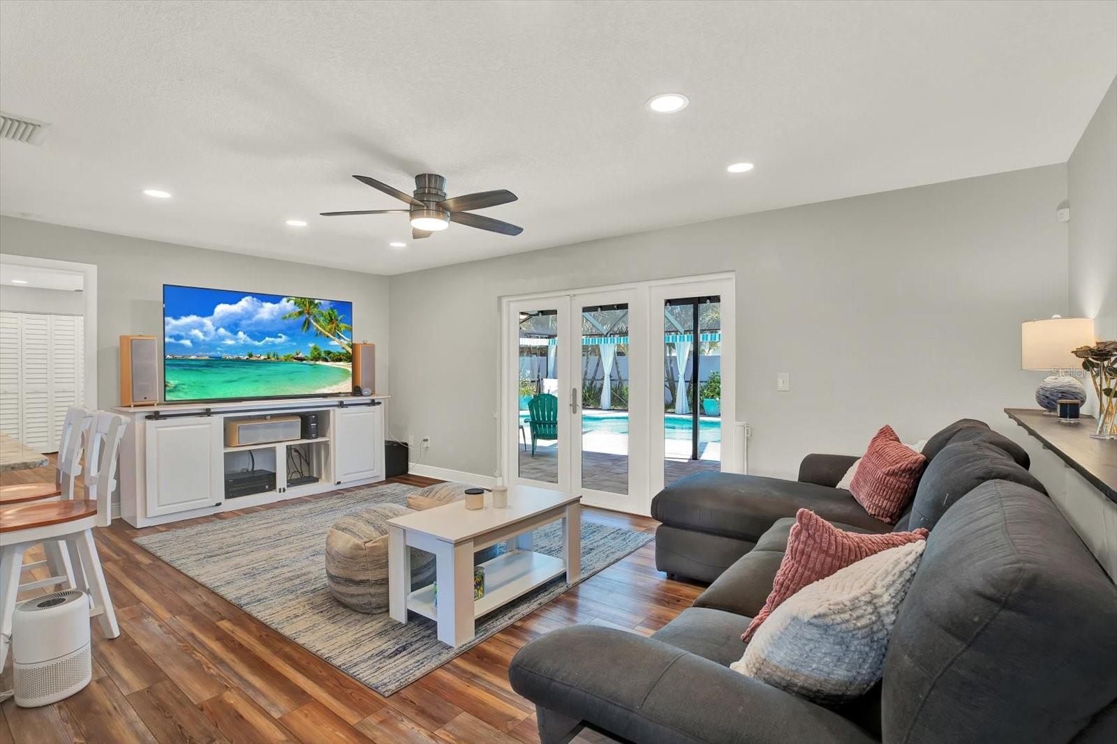 Image 11 of 40 For 8781 Leona Street