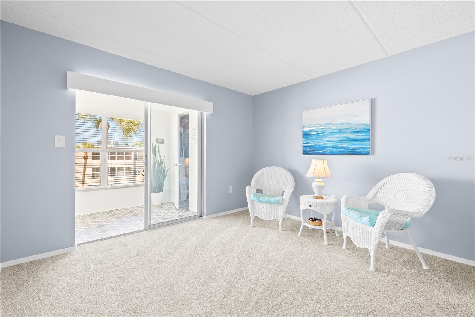 Image 11 of 32 For 11720 Park Boulevard 302