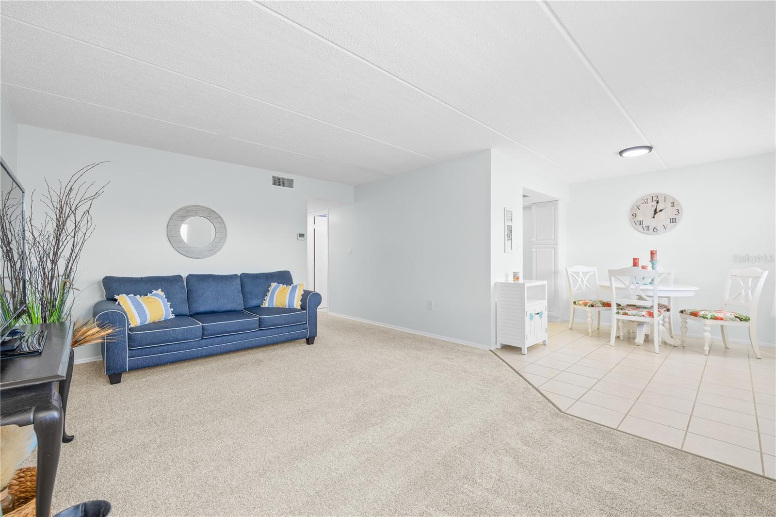 Image 2 of 32 For 11720 Park Boulevard 302