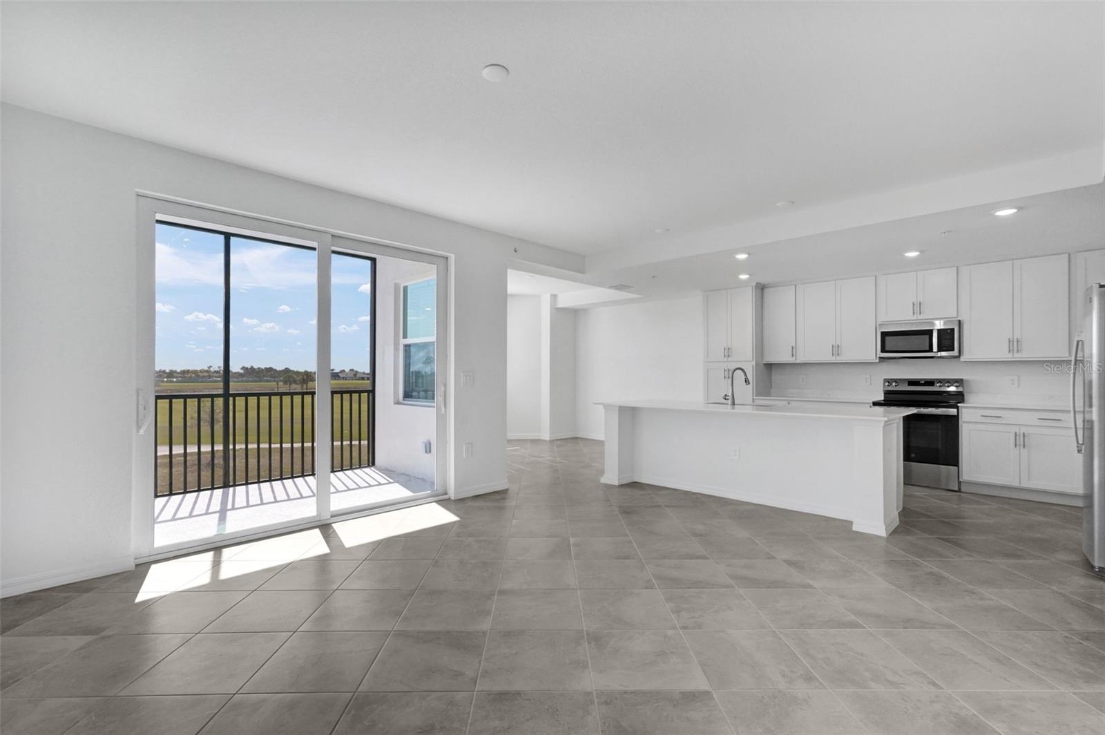 Image 10 of 22 For 19116 Scallop Loop 207