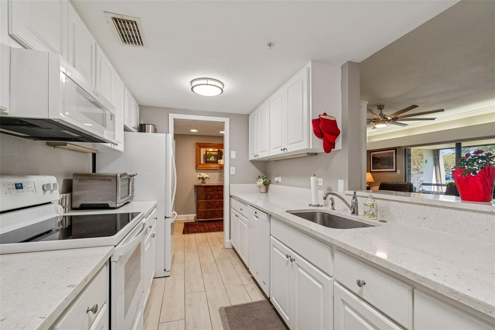 Image 17 of 70 For 36750 Us Highway 19 N 16210