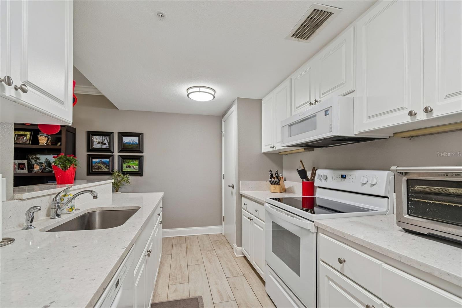 Image 20 of 70 For 36750 Us Highway 19 N 16210