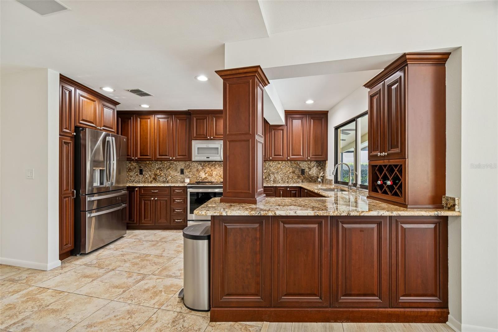 Image 11 of 89 For 2194 Pinnacle Circle N