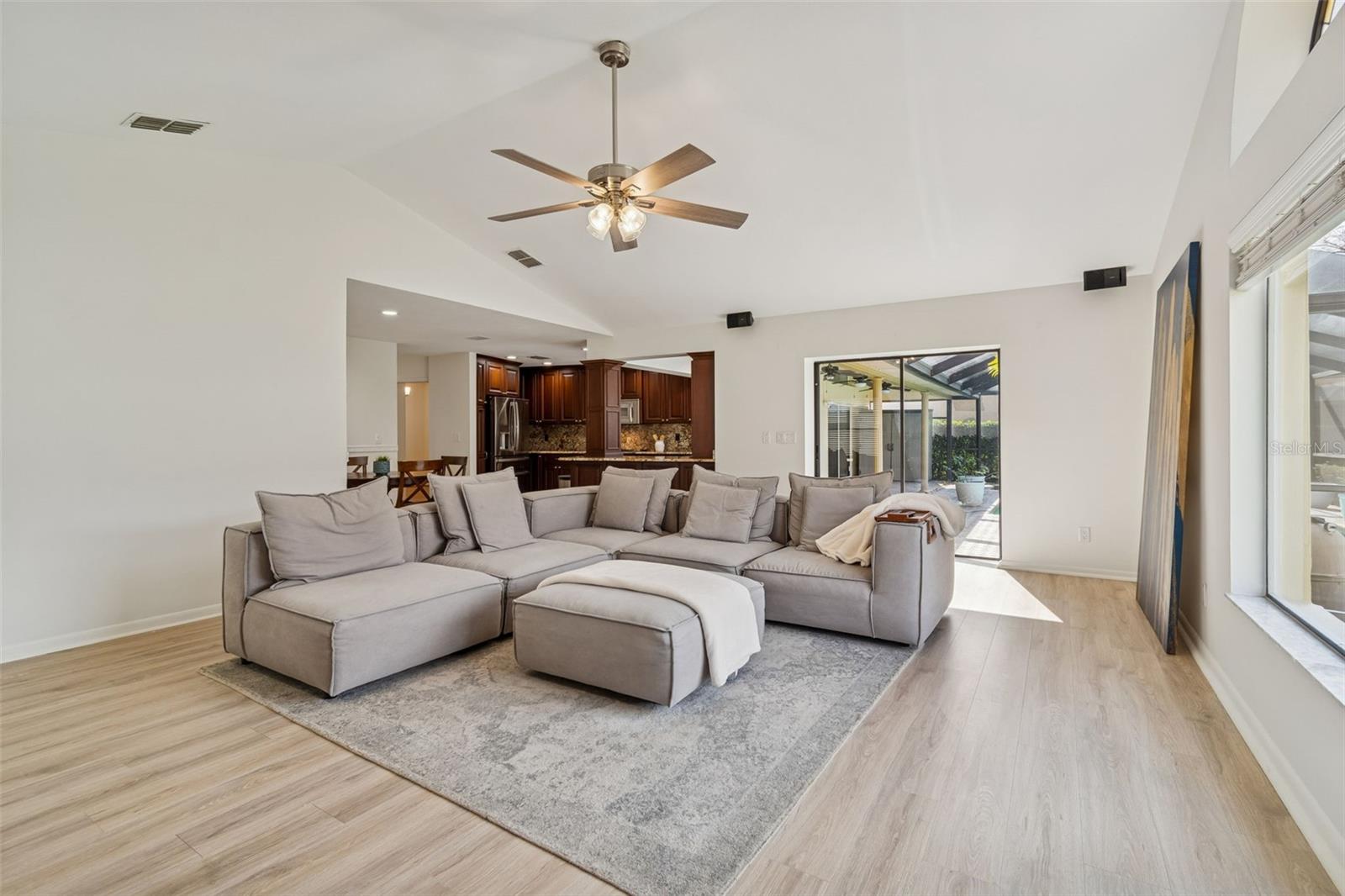 Image 24 of 89 For 2194 Pinnacle Circle N