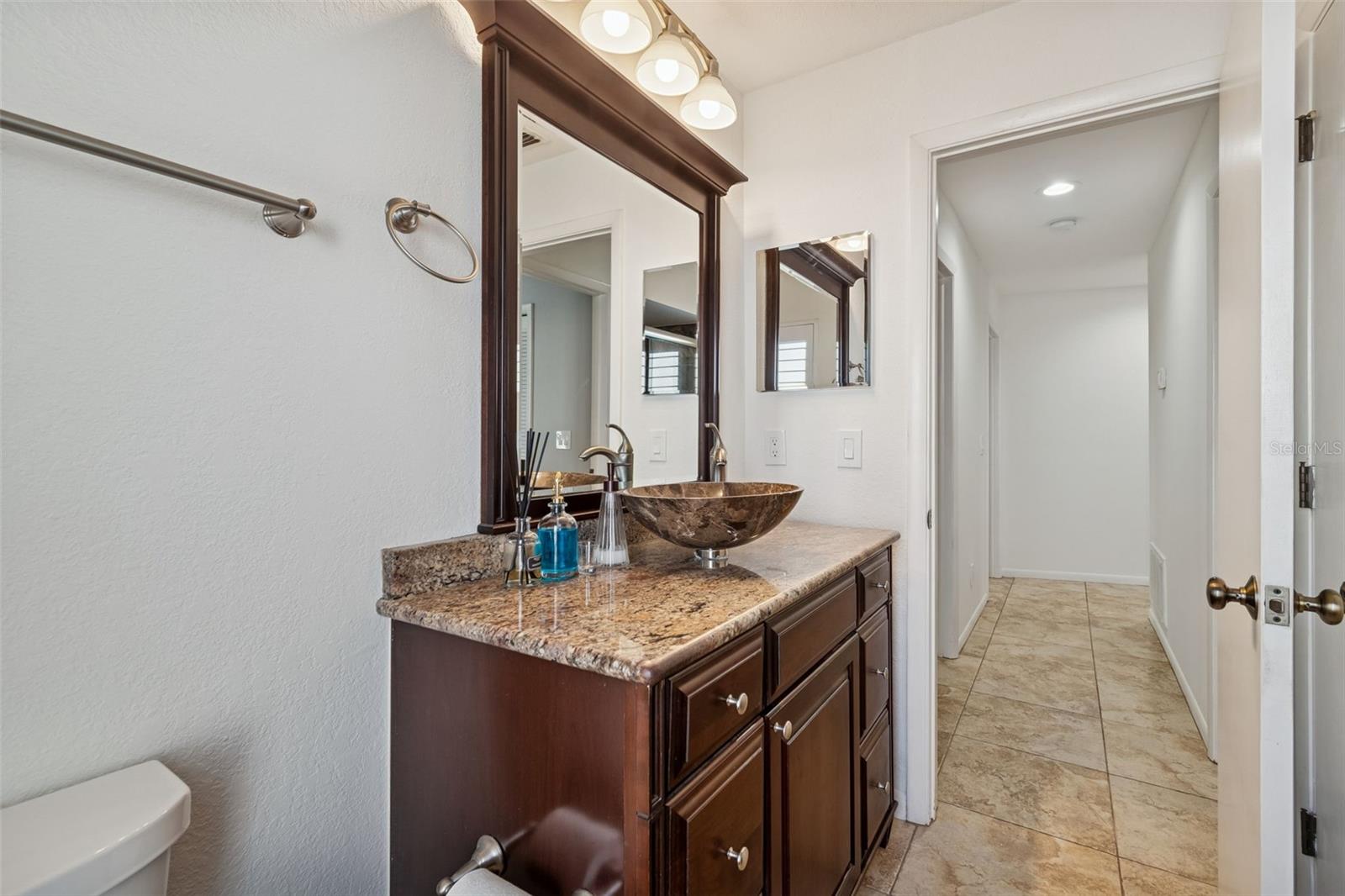 Image 46 of 89 For 2194 Pinnacle Circle N