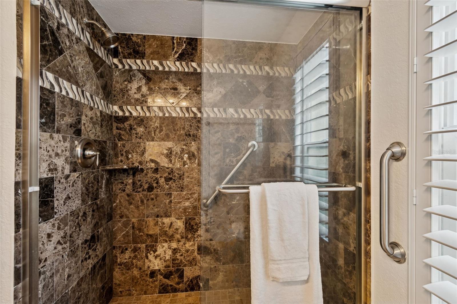 Image 47 of 89 For 2194 Pinnacle Circle N