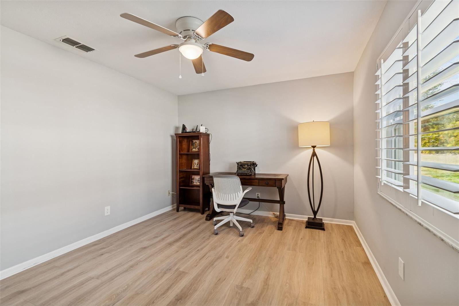 Image 50 of 89 For 2194 Pinnacle Circle N