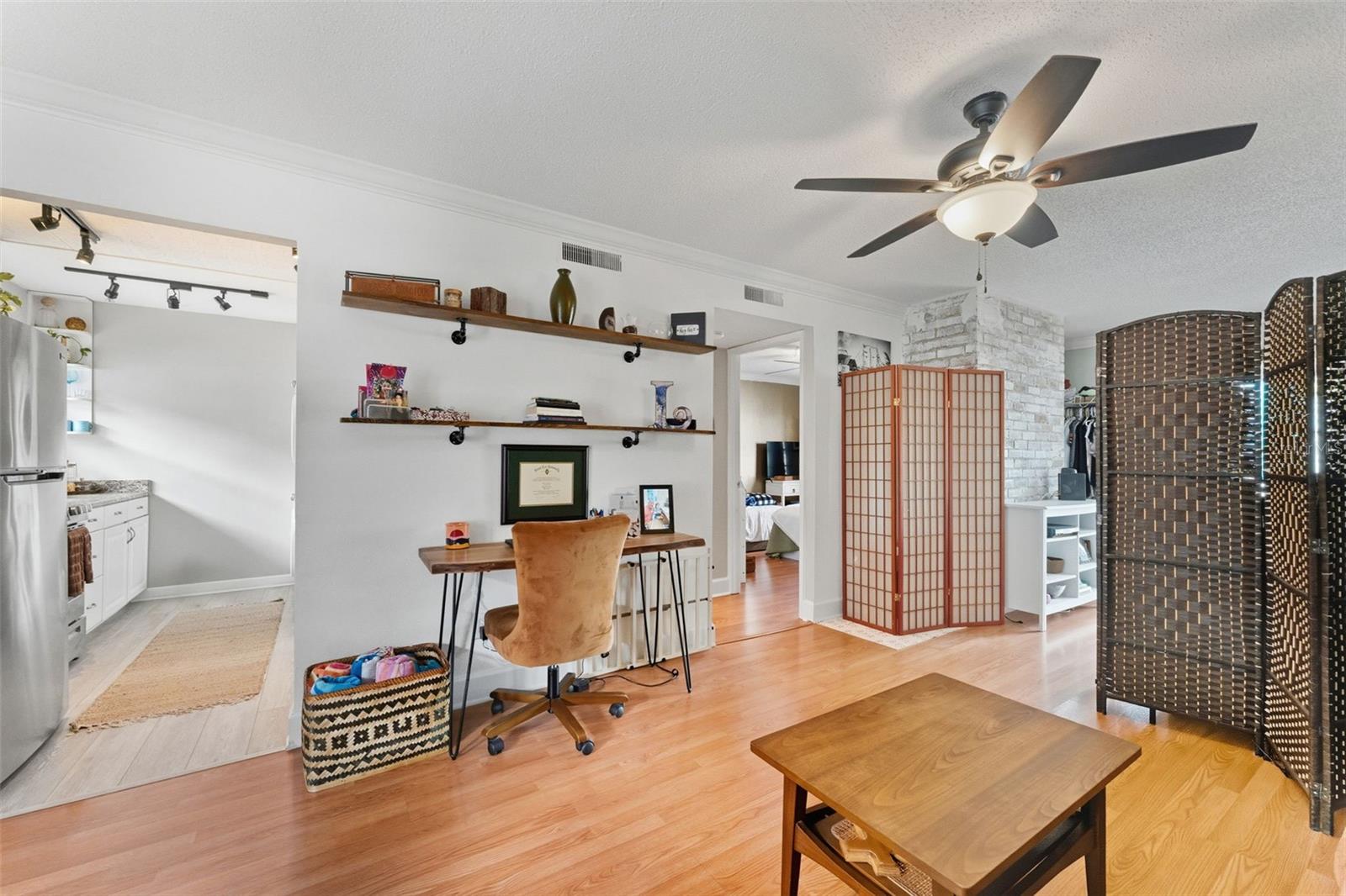 Image 13 of 40 For 24862 Us Highway 19 N 1604