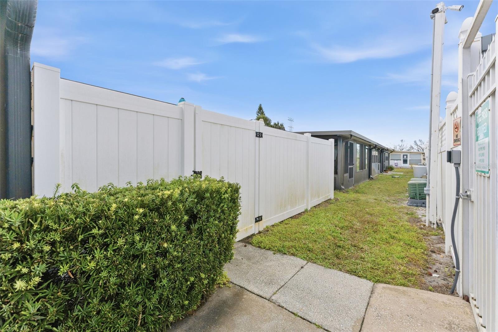 Image 29 of 40 For 24862 Us Highway 19 N 1604