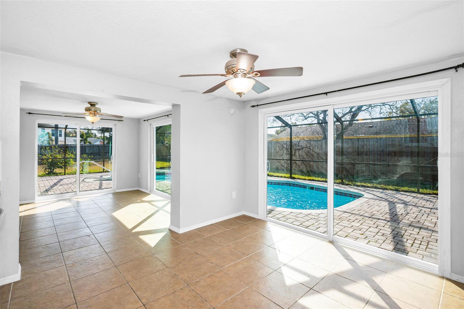 Image 24 of 36 For 3645 Overland Drive