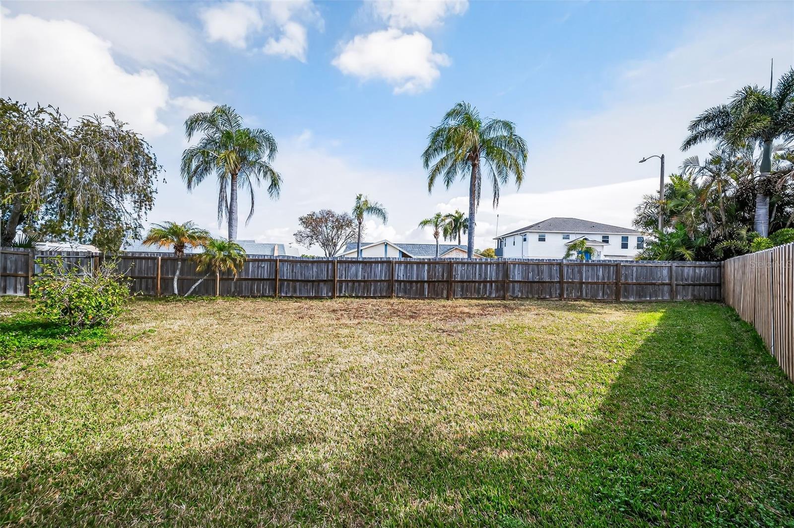 Image 33 of 36 For 3645 Overland Drive