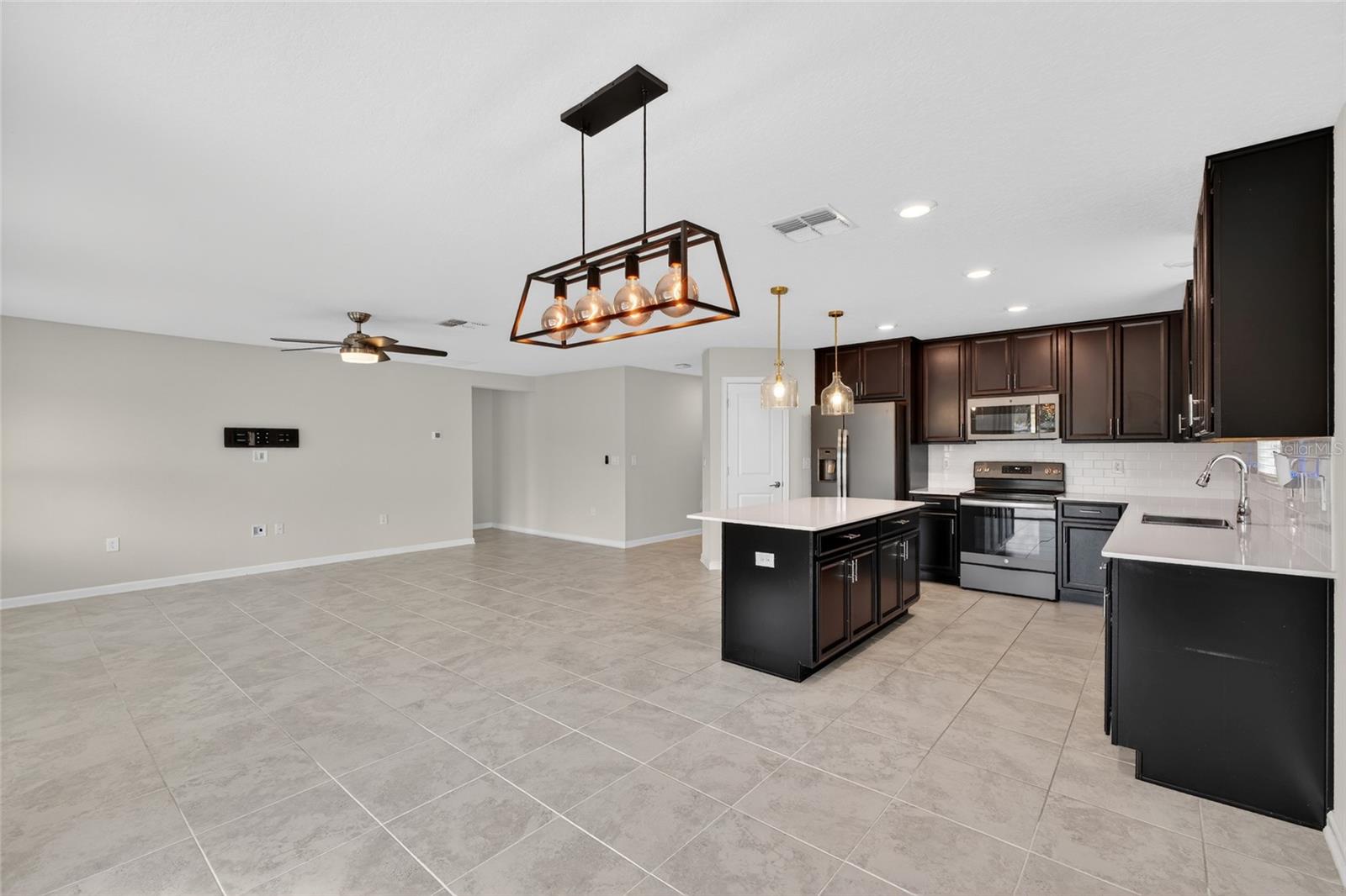 Image 6 of 40 For 4773 Magnetite Loop