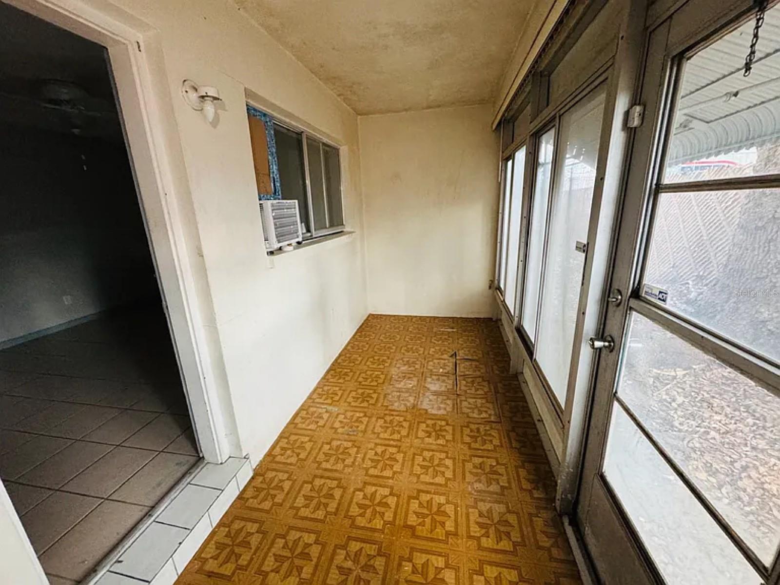 Image 13 of 13 For 2353 Shelley Street 11