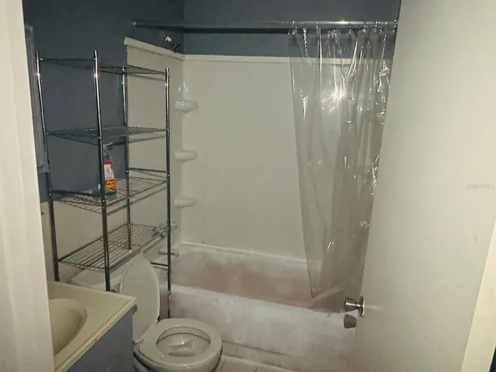 Image 9 of 13 For 2353 Shelley Street 11