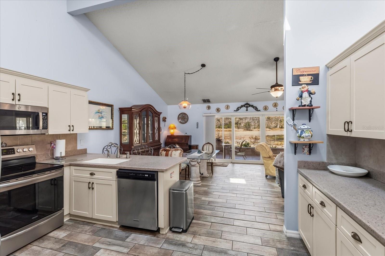 Image 11 of 55 For 34515 Cedarfield Drive