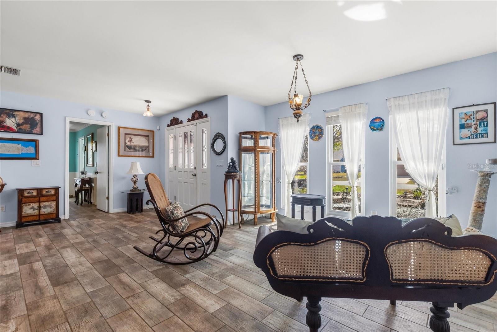 Image 4 of 55 For 34515 Cedarfield Drive