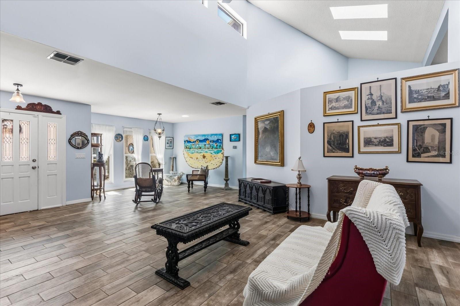 Image 5 of 55 For 34515 Cedarfield Drive