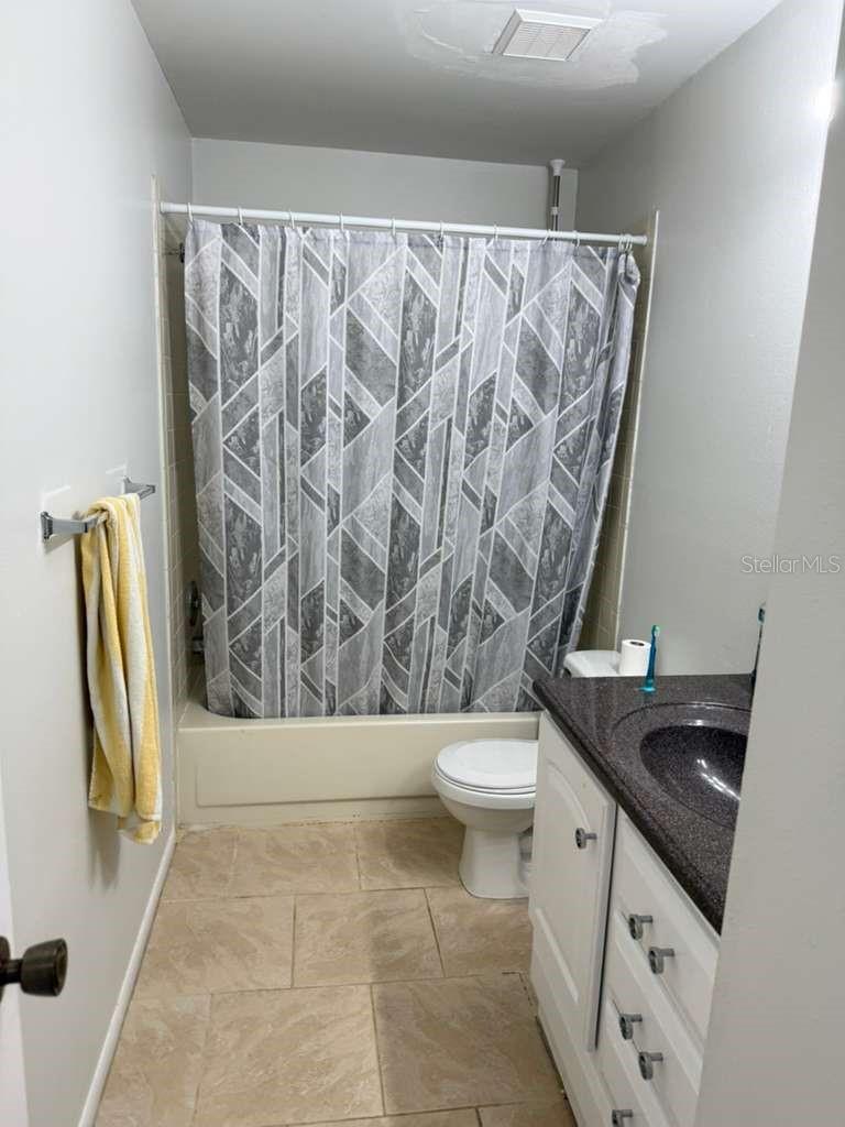 Listing photo id 29 for 1421 Mohrlake Drive