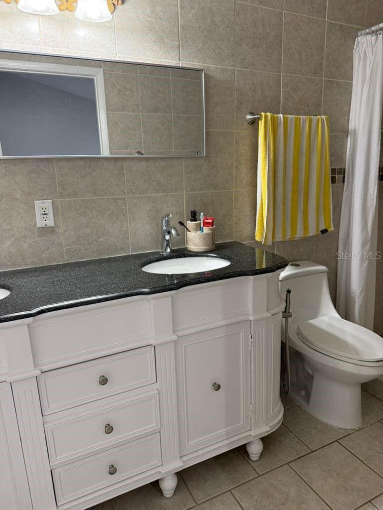 Listing photo id 35 for 1421 Mohrlake Drive