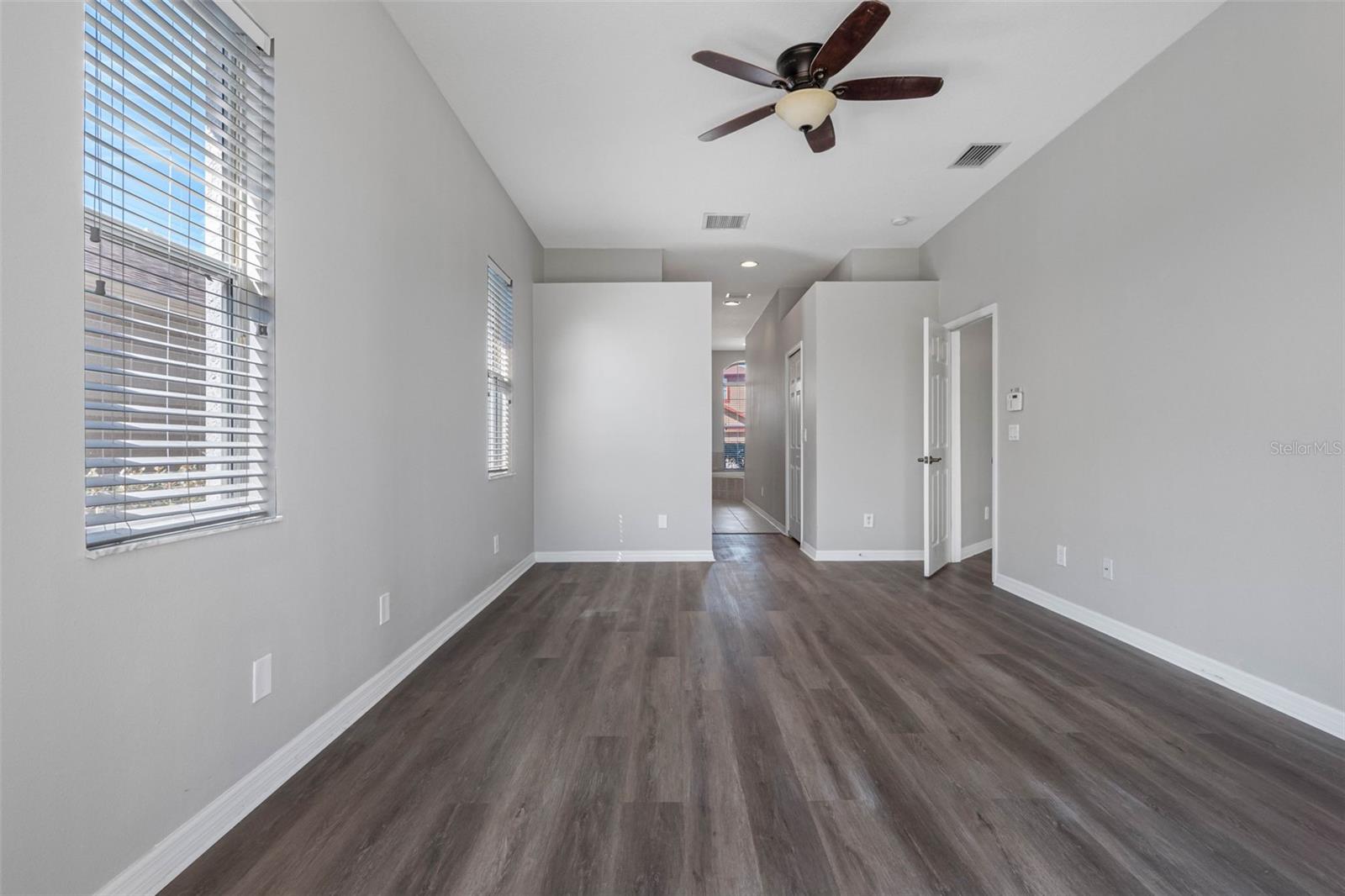 Image 13 of 43 For 4820 Portmarnock Way