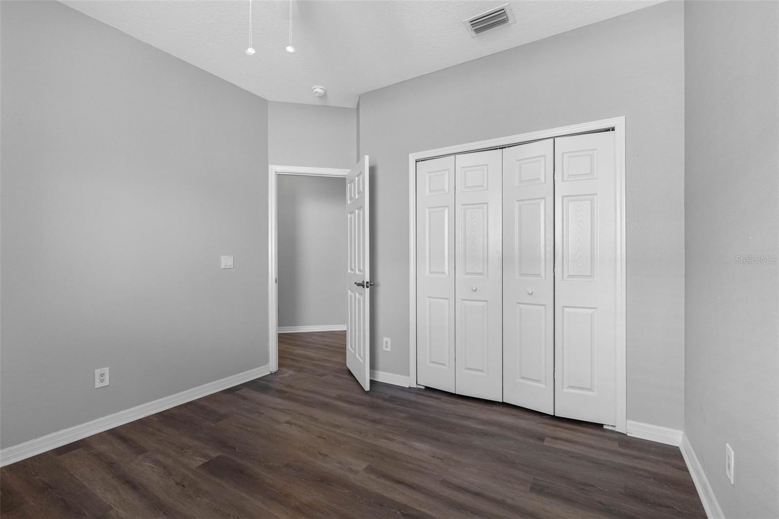 Image 19 of 43 For 4820 Portmarnock Way